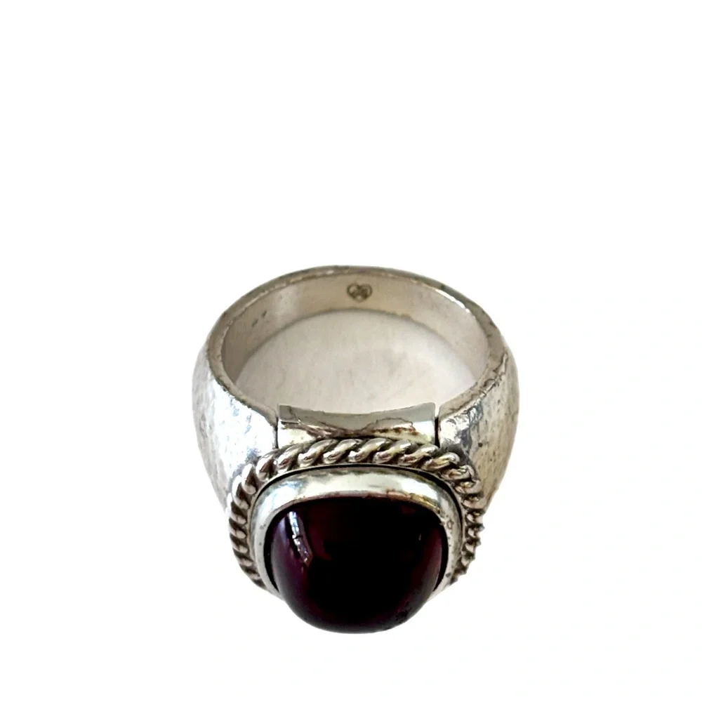 Brighton Color Clique hammered  Ring  RED Caboch Size 9. - Picture 7 of 7
